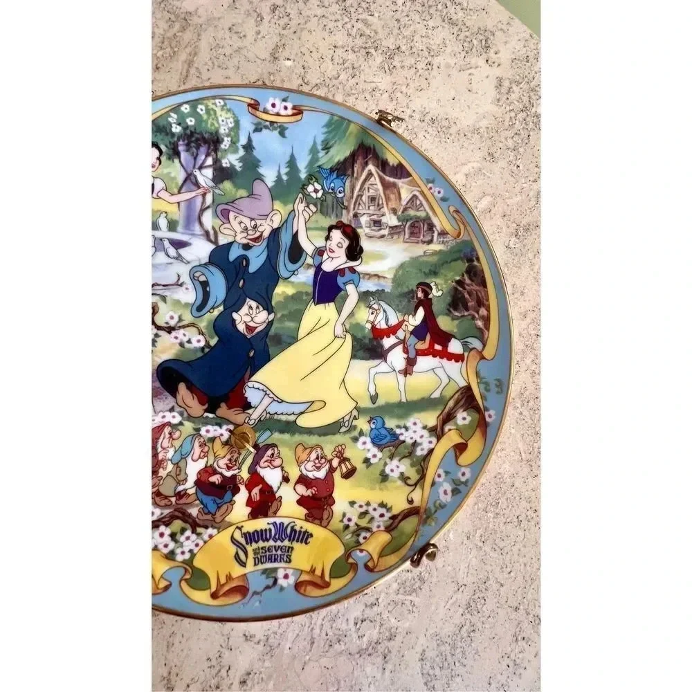 Bradford Exchange Multi-Color Vintage Snow White Disney Musical Memories‎ Plate